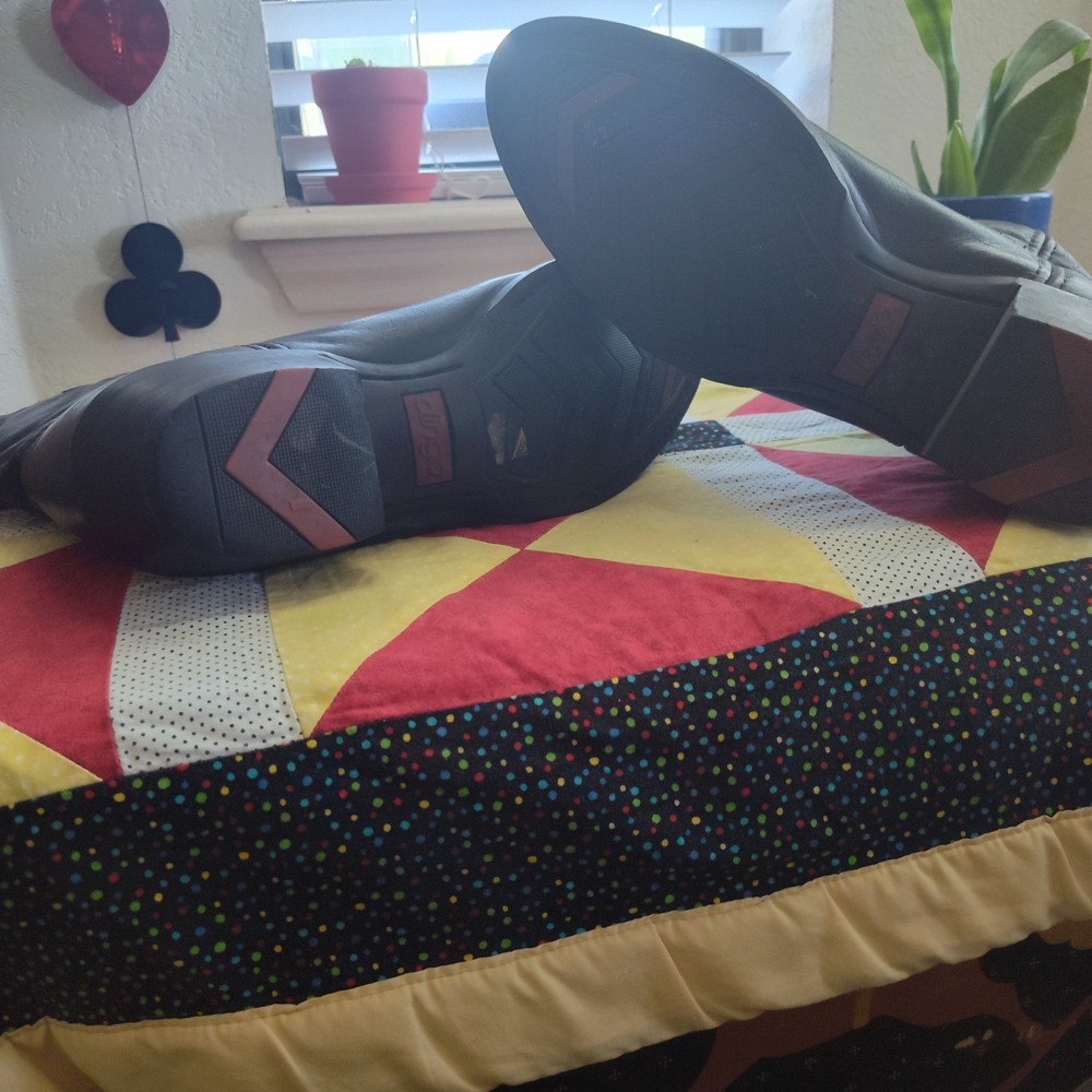Black Cowboy Boots - Picture 4 of 5